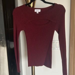 Ever Eve cut out maroon top size xs